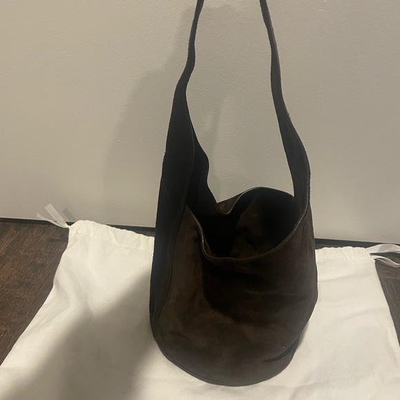 Reformation Silvana Bucket Bag - Picture 6 of 8